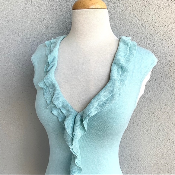 BEBE Aqua Stretchy Ruffle Blouse Size L - Picture 2 of 9